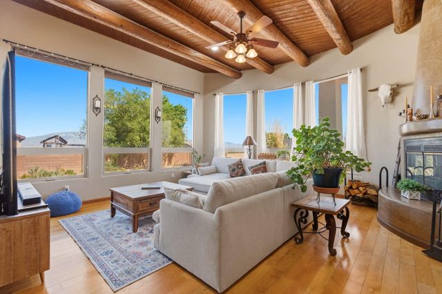 4626 16th Avenue NE, Rio Rancho, NM 87144