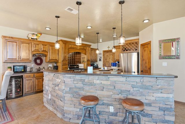4626 16th Avenue NE, Rio Rancho, NM 87144