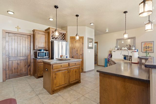 4626 16th Avenue NE, Rio Rancho, NM 87144