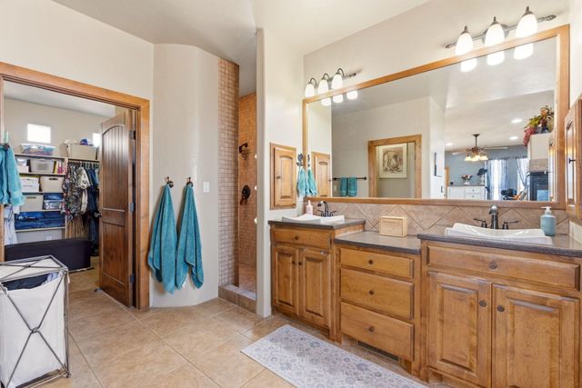 4626 16th Avenue NE, Rio Rancho, NM 87144