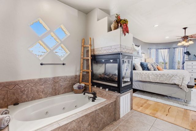 4626 16th Avenue NE, Rio Rancho, NM 87144