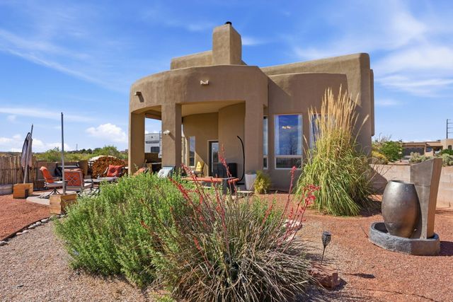 4626 16th Avenue NE, Rio Rancho, NM 87144