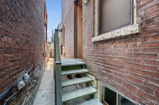 1420 Dolman Street, St Louis, MO 63104
