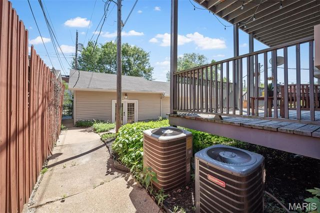 1420 Dolman Street, St Louis, MO 63104
