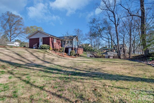 572 Acorn Acres Road, Norwood, NC 28128