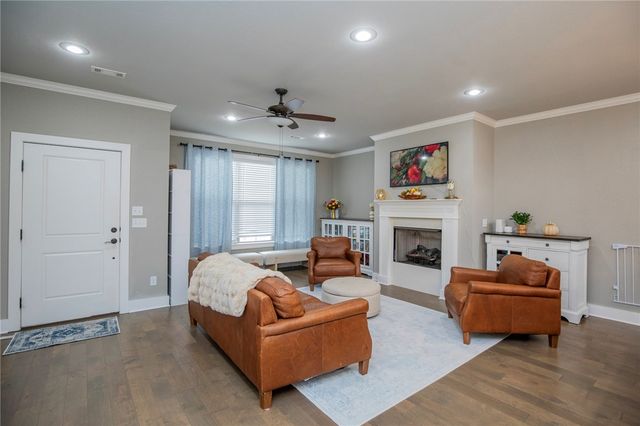 1314 Fifth Avenue, Lowell, AR 72745