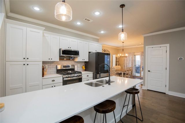 1314 Fifth Avenue, Lowell, AR 72745