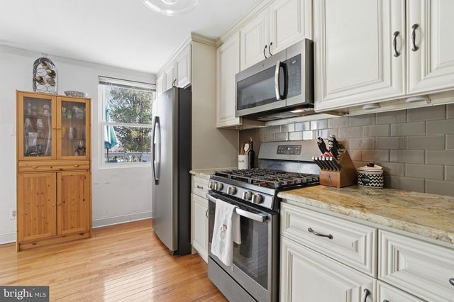 614 RIVELY AVE, Glenolden, PA 19036