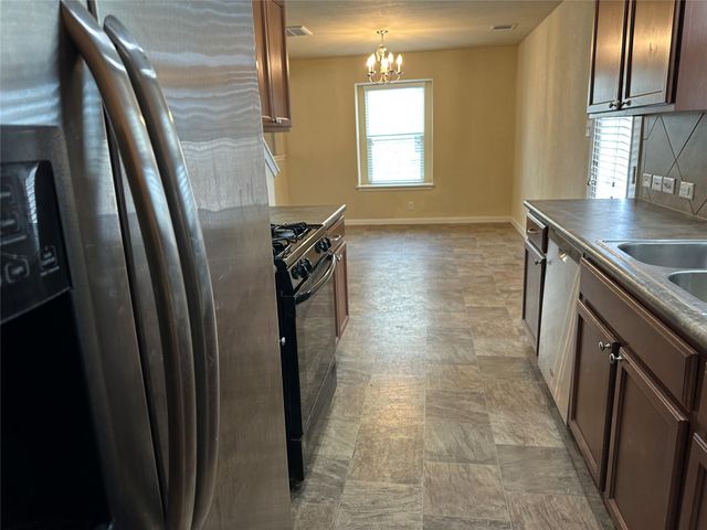 307 Wild Cat DR, Bastrop, TX 78602