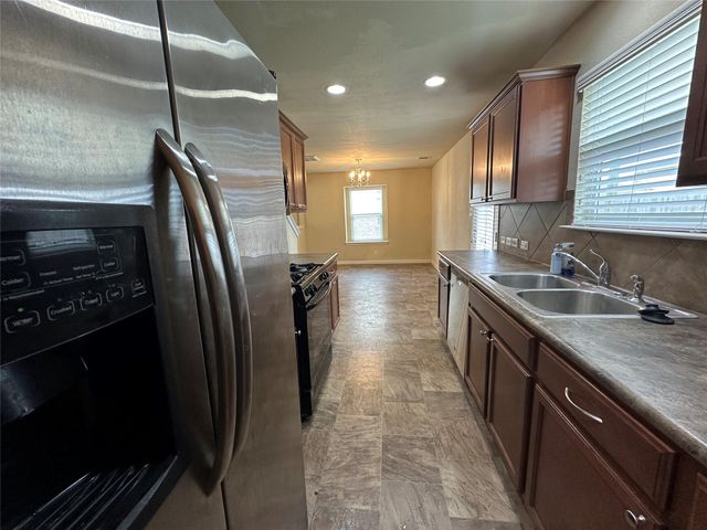 307 Wild Cat DR, Bastrop, TX 78602