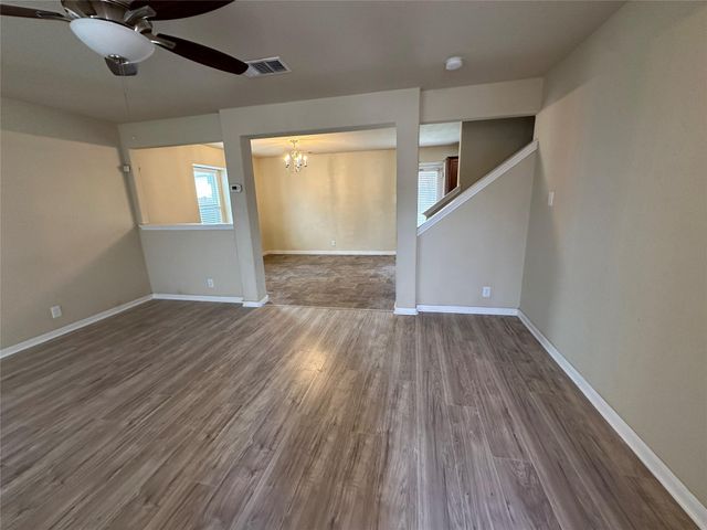 307 Wild Cat DR, Bastrop, TX 78602