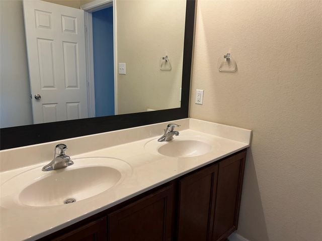 307 Wild Cat DR, Bastrop, TX 78602