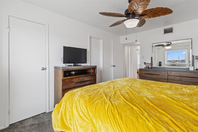 7600 Emmett F Lowry Expressway 1102, Texas City, TX 77591