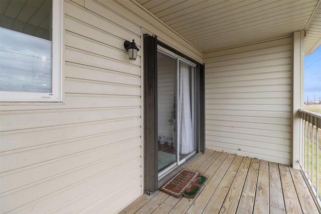 7600 Emmett F Lowry Expressway 1102, Texas City, TX 77591