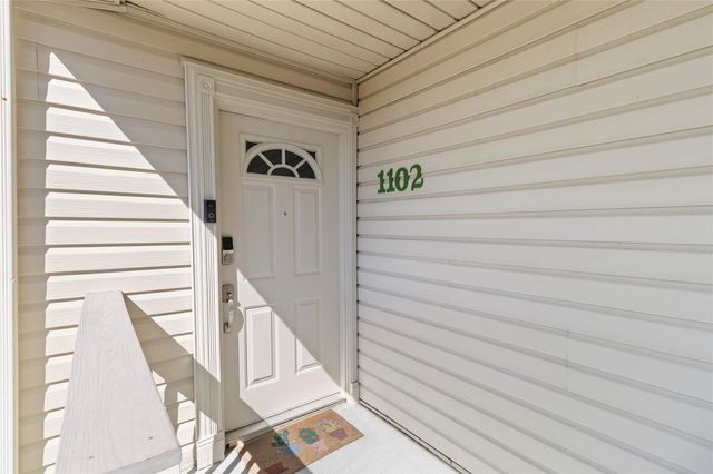 7600 Emmett F Lowry Expressway 1102, Texas City, TX 77591