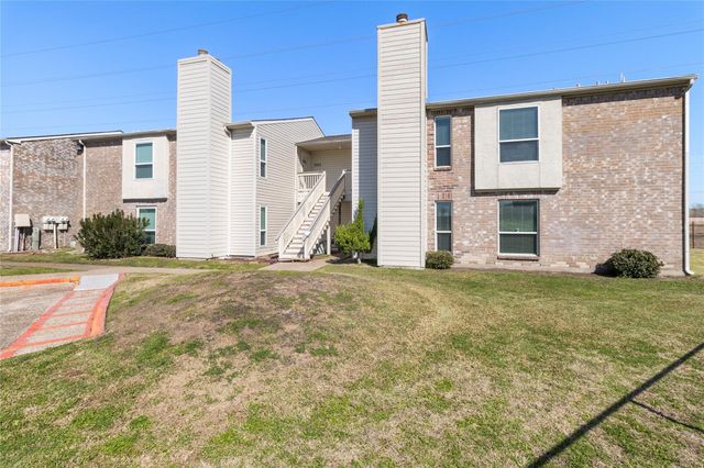 7600 Emmett F Lowry Expressway 1102, Texas City, TX 77591