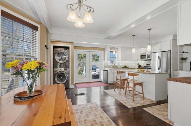 107 Stark Street, Portsmouth, NH 03801