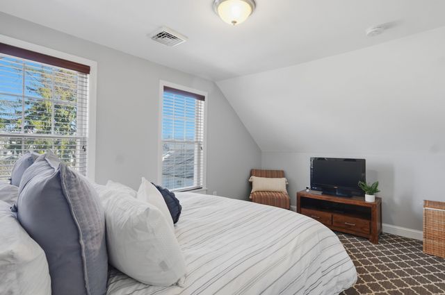 107 Stark Street, Portsmouth, NH 03801
