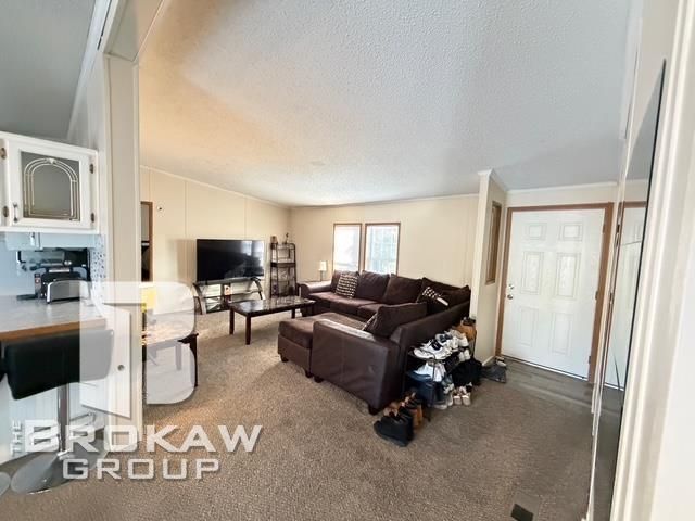 329 Hidden Pine Road, Flint, MI 48506