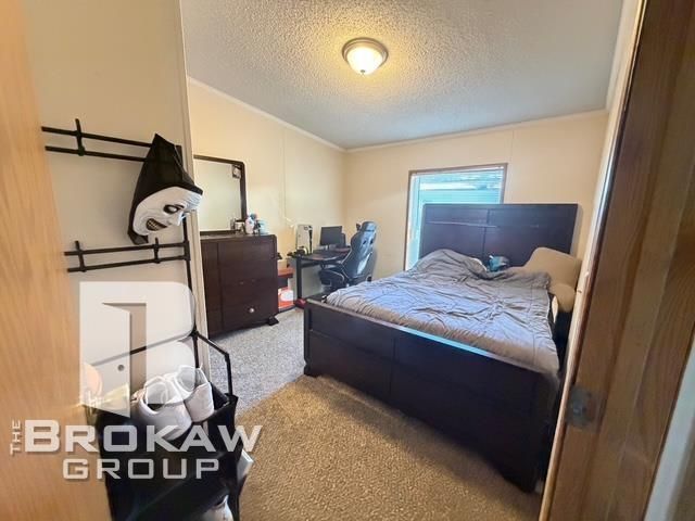 329 Hidden Pine Road, Flint, MI 48506