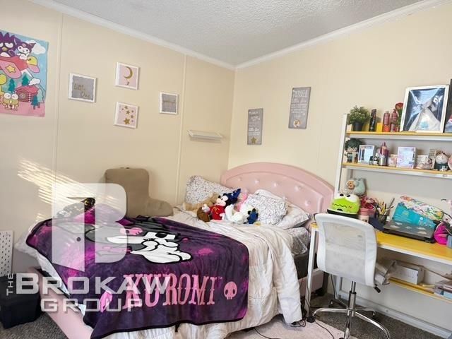 329 Hidden Pine Road, Flint, MI 48506