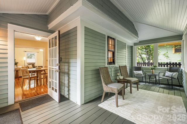 28 Woodlawn Avenue, Asheville, NC 28801