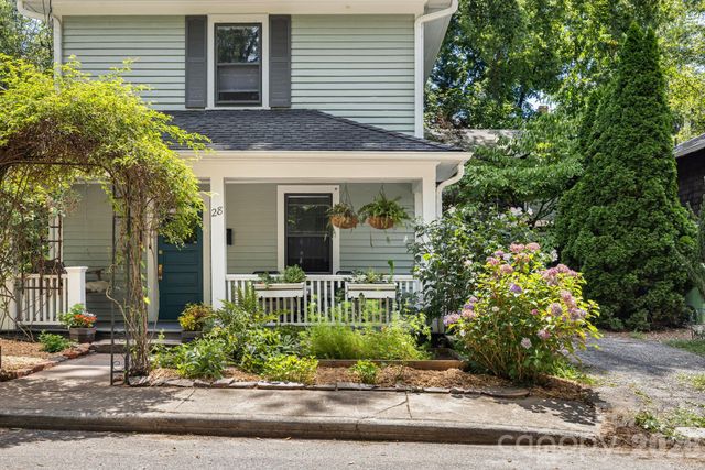 28 Woodlawn Avenue, Asheville, NC 28801