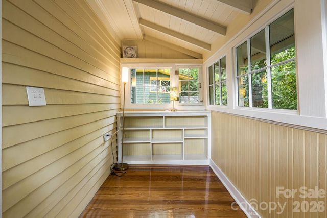 28 Woodlawn Avenue, Asheville, NC 28801