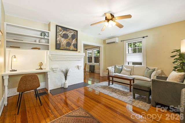 28 Woodlawn Avenue, Asheville, NC 28801