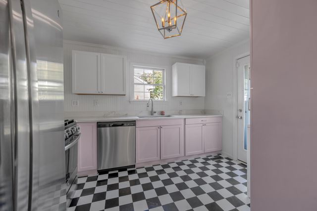 1653 Lindy Lane, Lexington, KY 40505