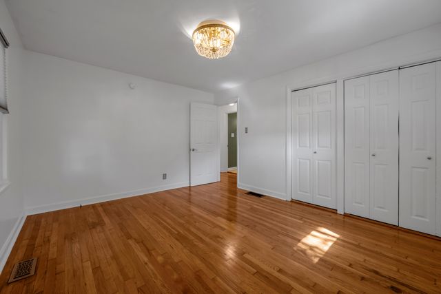 1653 Lindy Lane, Lexington, KY 40505