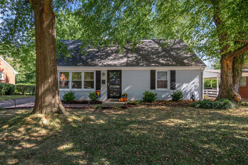 1653 Lindy Lane, Lexington, KY 40505