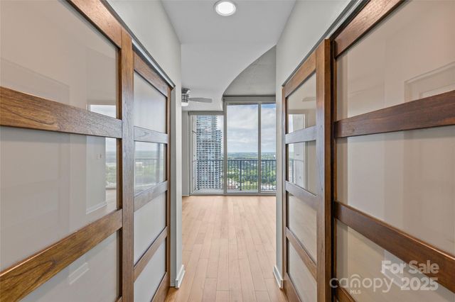 210 N Church Street 2910, Charlotte, NC 28202