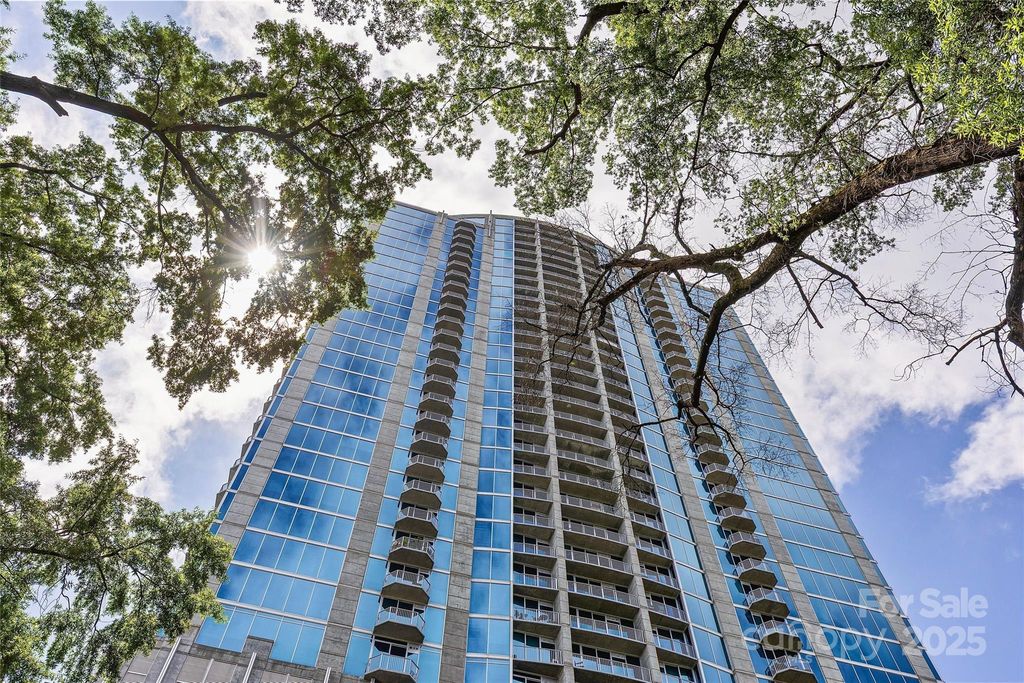 210 N Church Street 2910, Charlotte, NC 28202