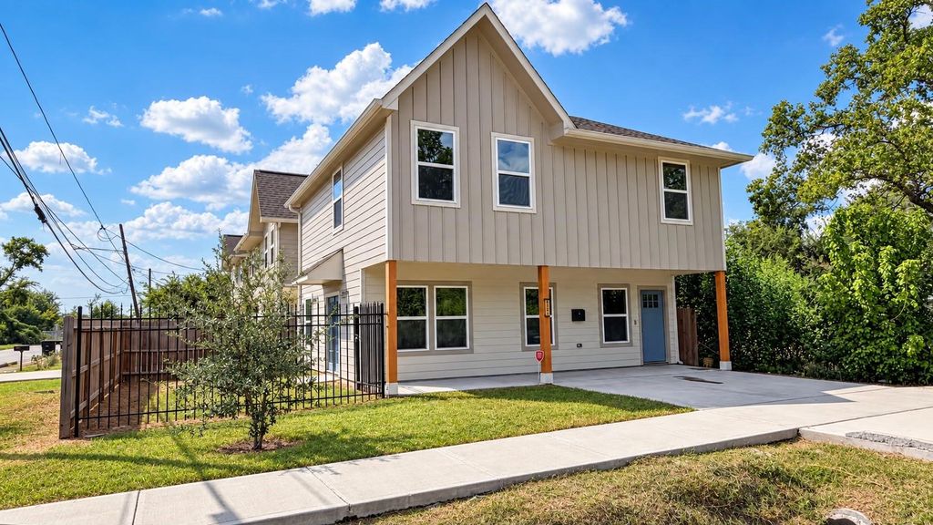 8361 Tate Street, Houston, TX 77028