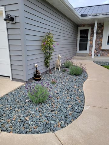 108 Baron ROAD, Mukwonago, WI 53149