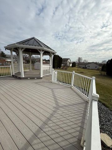 108 Baron ROAD, Mukwonago, WI 53149