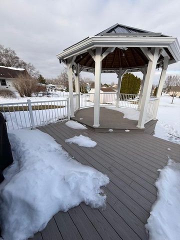 108 Baron ROAD, Mukwonago, WI 53149