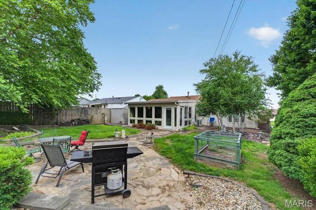 858 Morningside Lane, Arnold, MO 63010