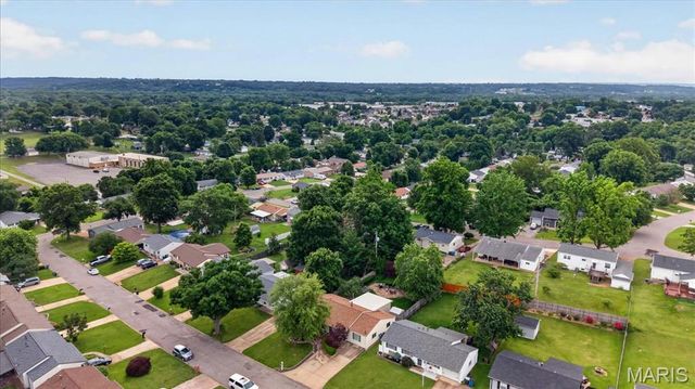 858 Morningside Lane, Arnold, MO 63010