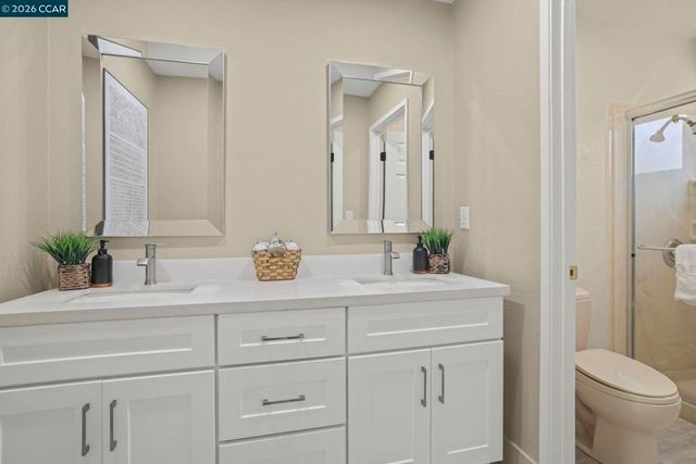 406 Mt Sequoia Ct, Clayton, CA 94517