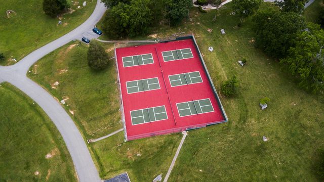 14 Star Trek Drive 1, Bronston, KY 42518