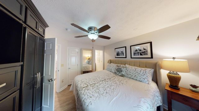 14 Star Trek Drive 1, Bronston, KY 42518
