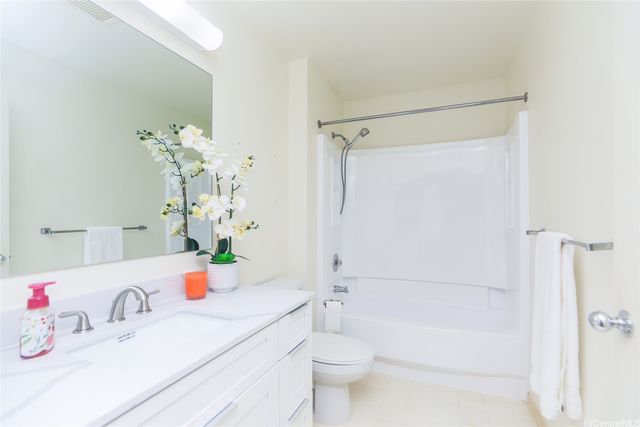 94-508 Kupuohi Street 8103, Waipahu, HI 96797