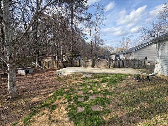 298 Little Street NE, White, GA 30184