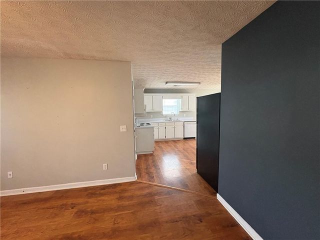 298 Little Street NE, White, GA 30184