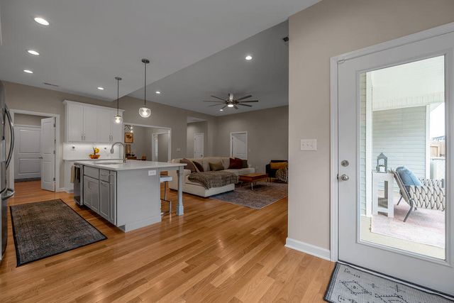 1313 Angus Trail, Lexington, KY 40509
