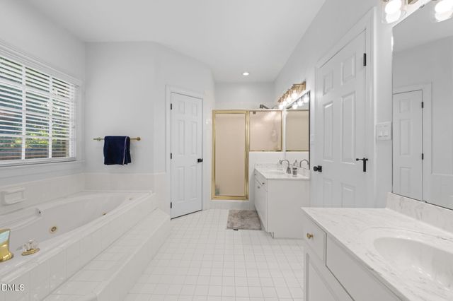 1409 Kings Branch Way, Raleigh, NC 27614