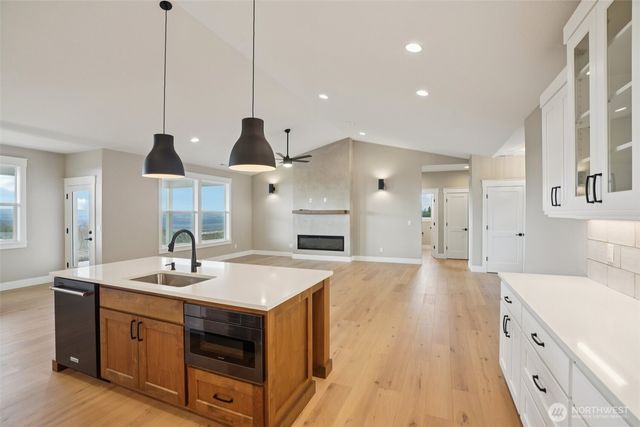 917 Confer Road, Kalama, WA 98625