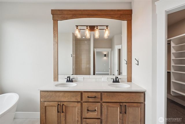 917 Confer Road, Kalama, WA 98625